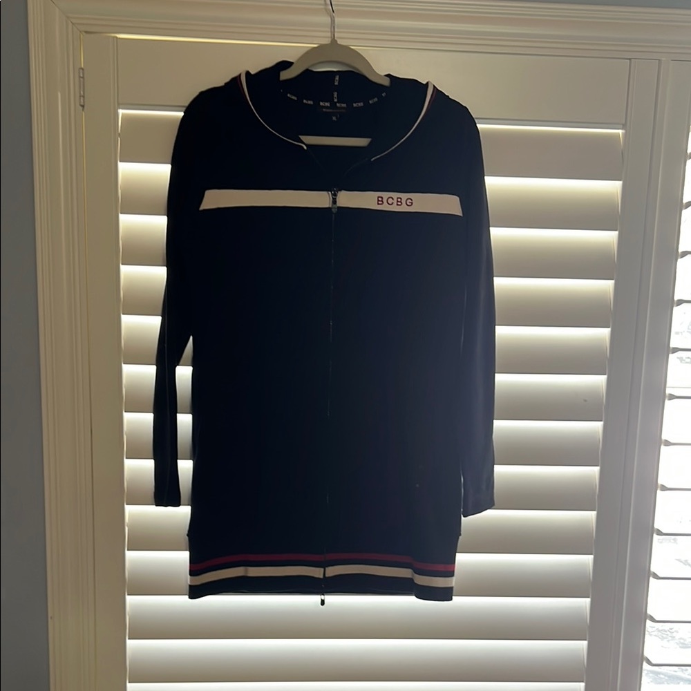 BCBG Black Zip-Up Cardigan, can be worn as dress. NWOT size XL
